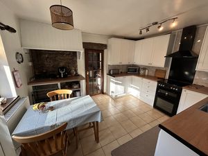 Photo 8- click for photo gallery